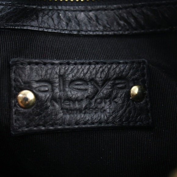 ALEYA NEW YORK BLACK LEATHER CLUTCH - Picture 5 of 6